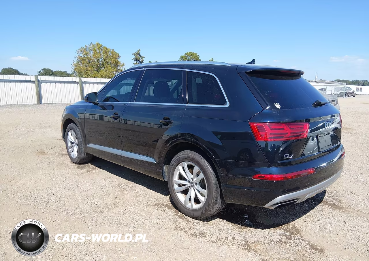 2017 Audi Q7 3.0T Premium VIN:WA1AAAF74HD028250 - 3