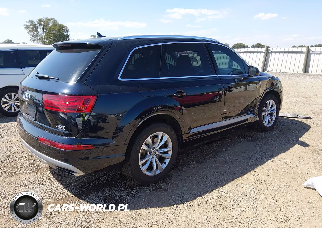 2017 Audi Q7 3.0T Premium VIN:WA1AAAF74HD028250 - 4