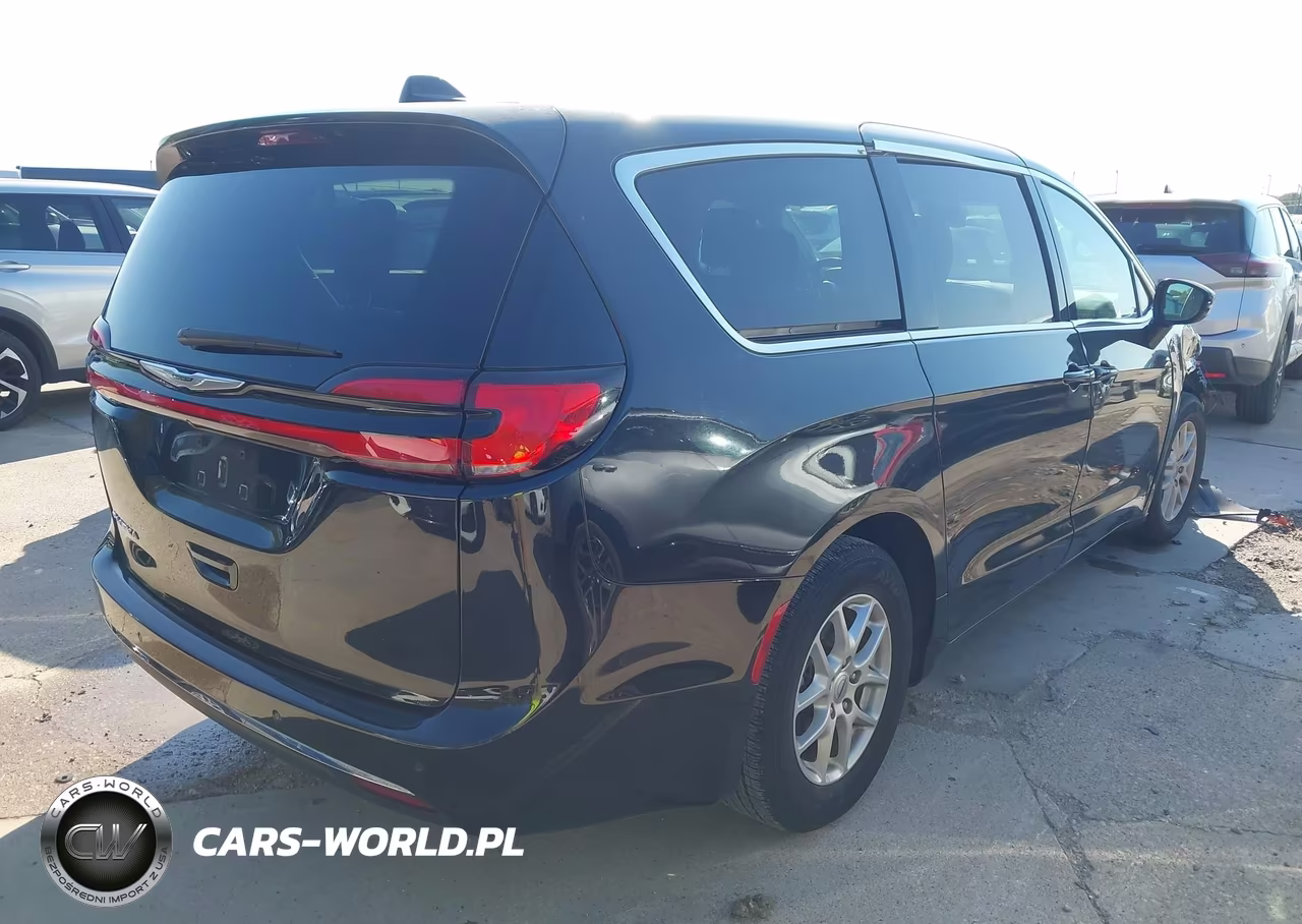 2024 Chrysler Pacifica Touring L VIN:2C4RC1BG7RR101876 - 4