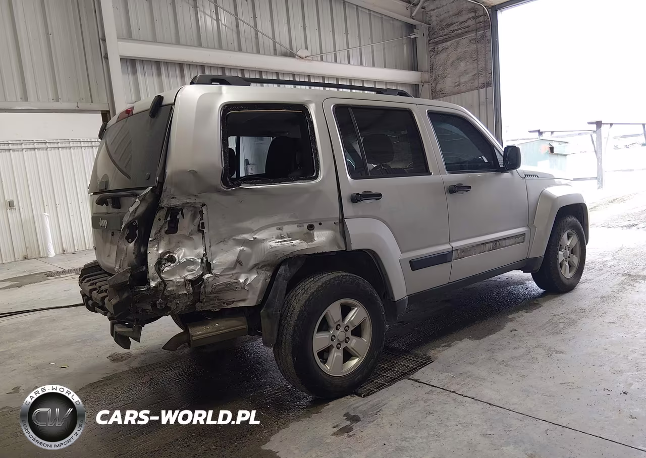2011 Jeep Liberty Sport VIN:1J4PN2GK6BW586605 - 4