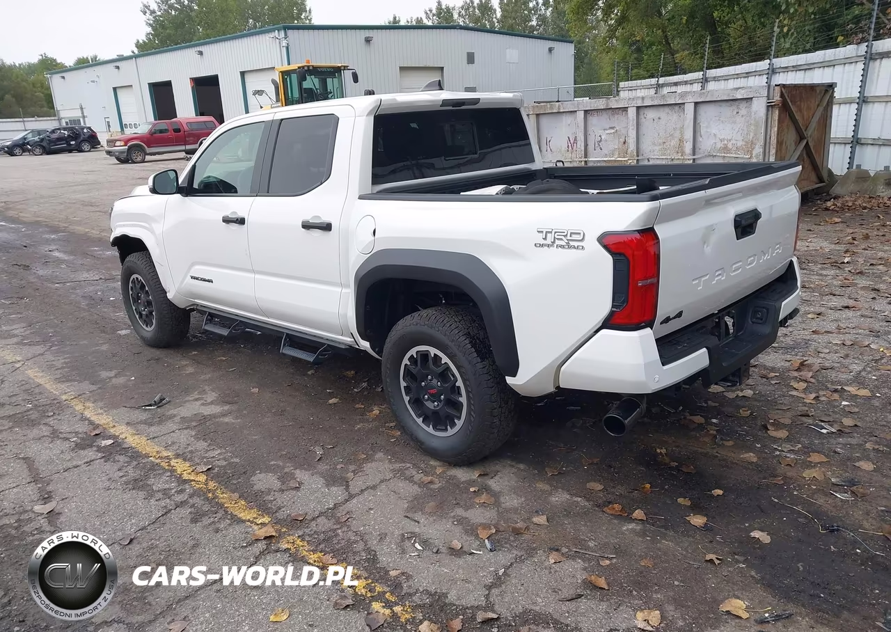 2025 Toyota Tacoma Trd Off Road VIN:3TMLB5JN9SM123987 - 3
