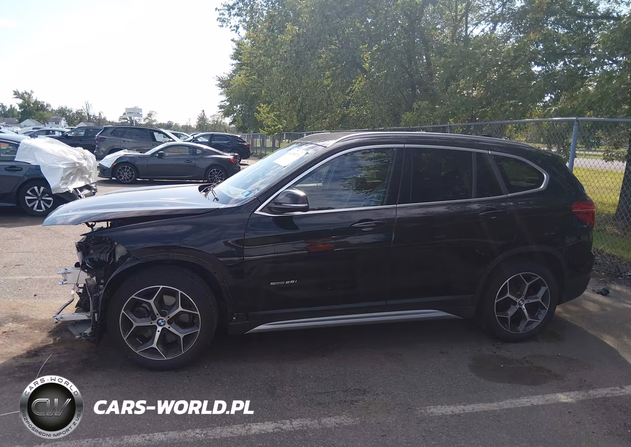 2018 BMW X1 Sdrive28I VIN:WBXHU7C3XJ5H44513 - 14