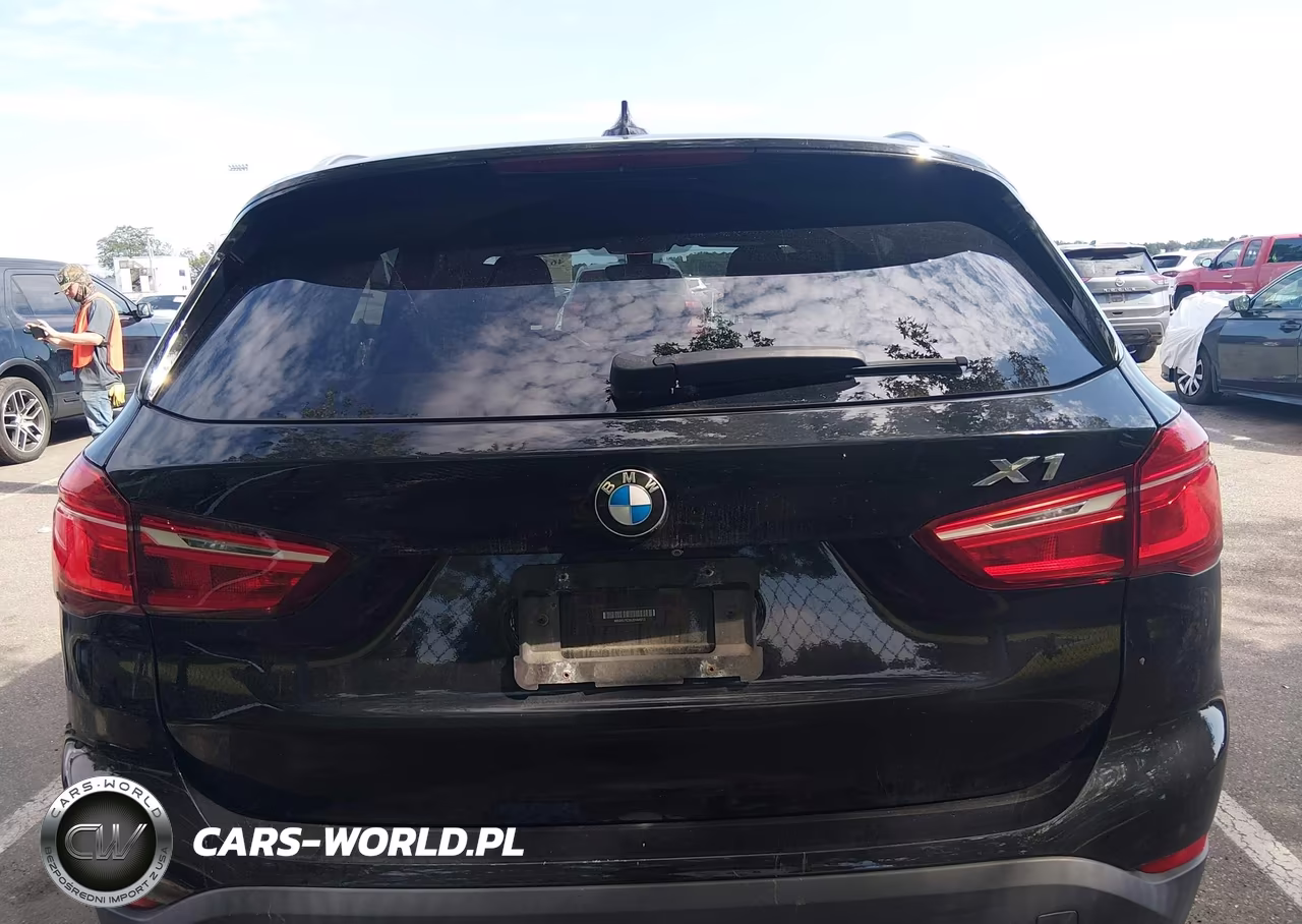 2018 BMW X1 Sdrive28I VIN:WBXHU7C3XJ5H44513 - 16
