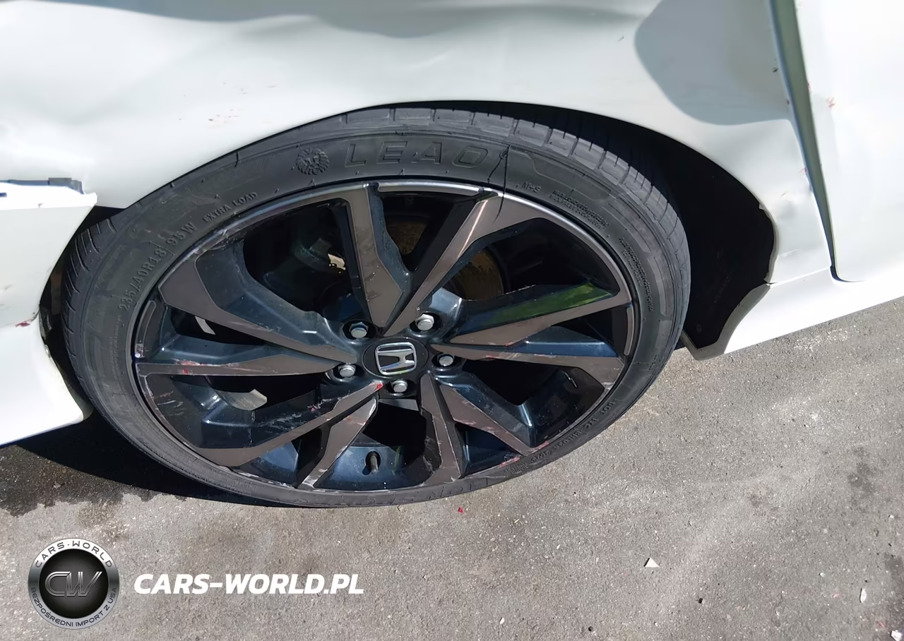 2020 Honda Civic Sport VIN:2HGFC2F89LH556691 - 16