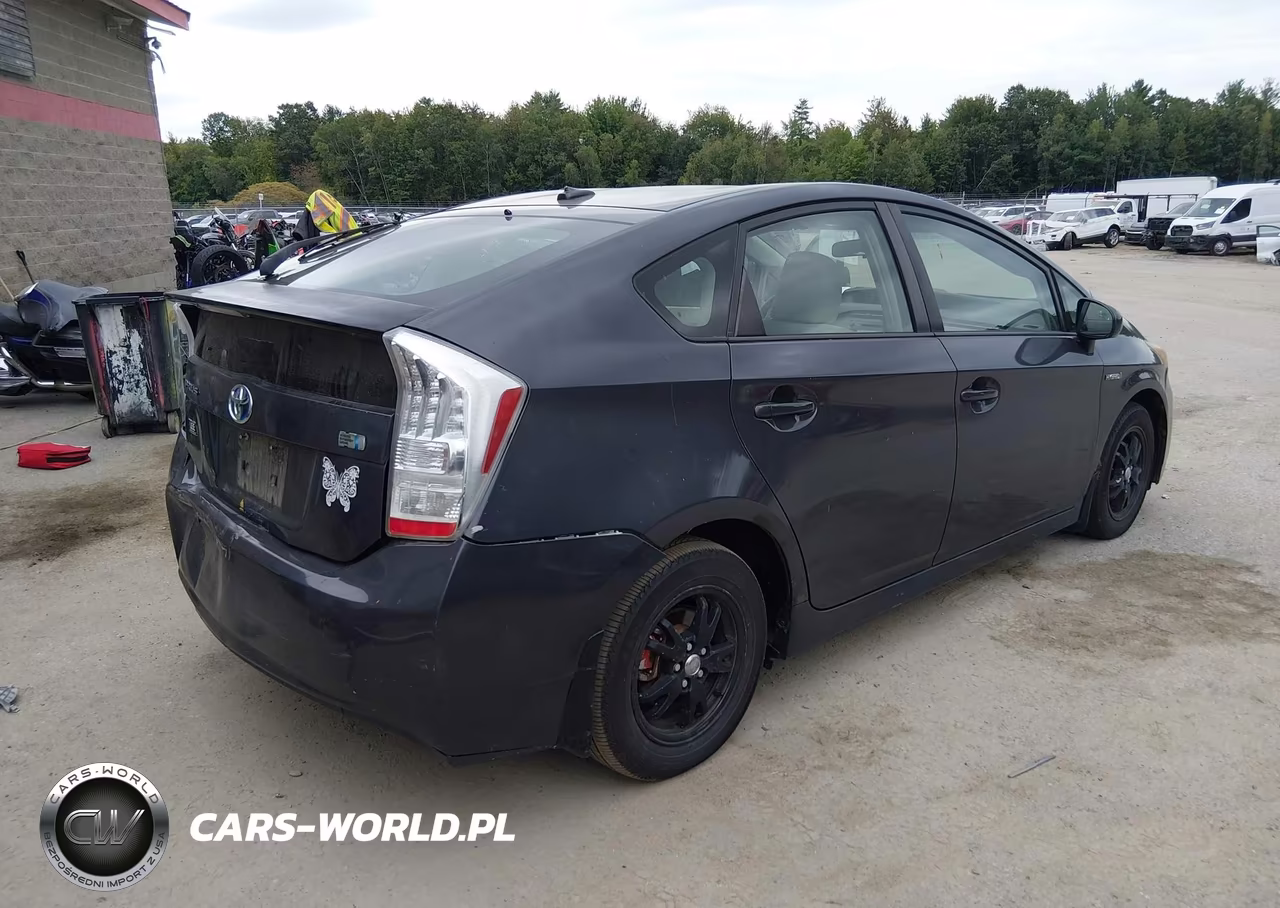 2010 Toyota Prius Iii VIN:JTDKN3DU8A0040367 - 4