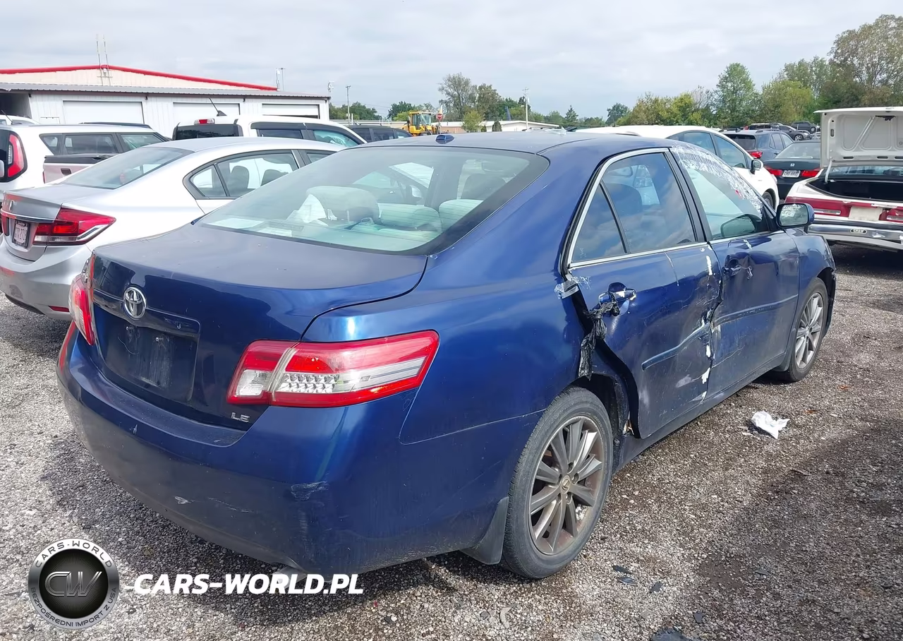 2011 Toyota Camry Le VIN:4T4BF3EK1BR111740 - 4