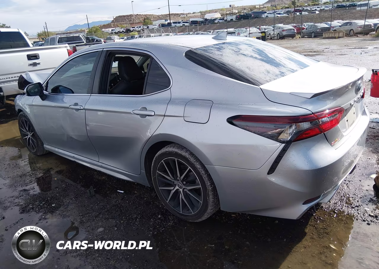 2021 Toyota Camry Se VIN:4T1G11AK1MU610100 - 3