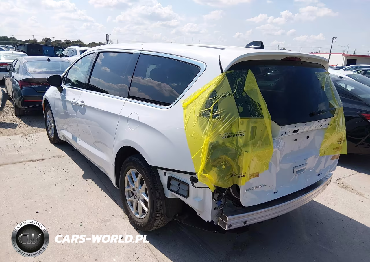 2026 Chrysler Pacifica Select VIN:2C4RC1BG6TR276515 - 3