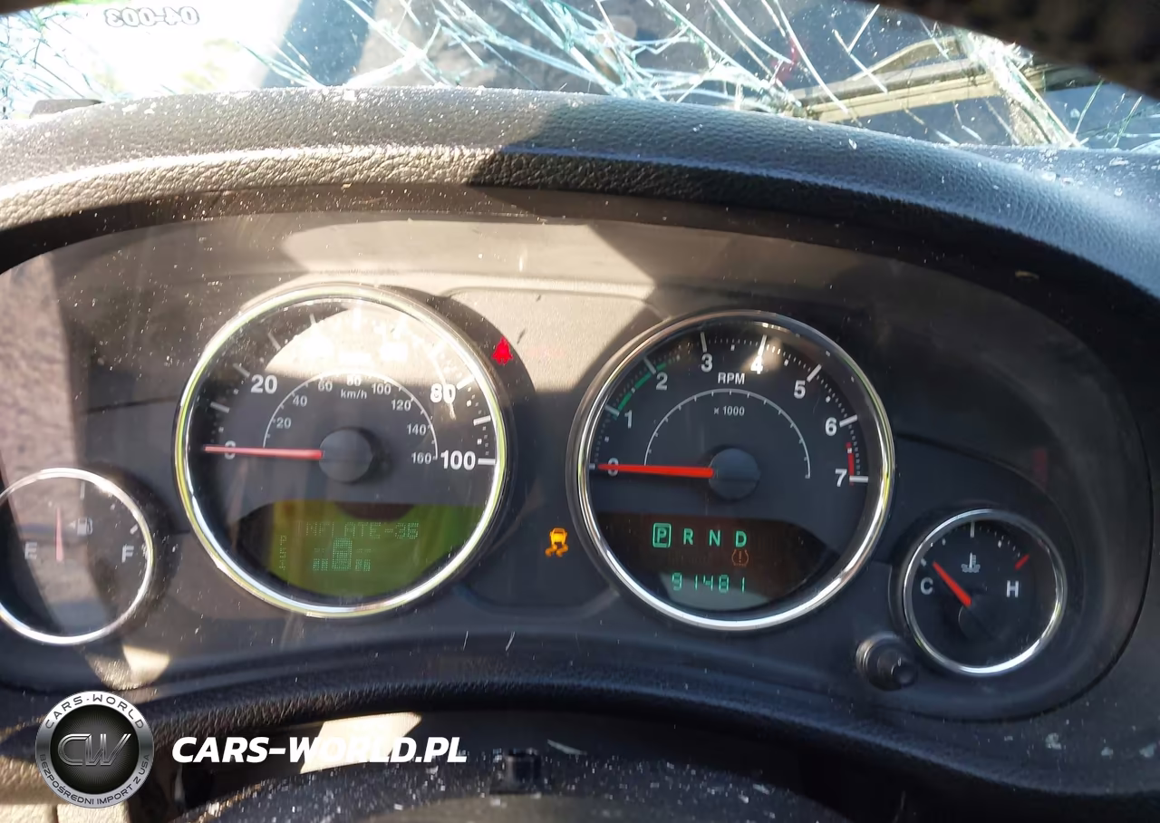 2013 Jeep Wrangler Unlimited Sahara VIN:1C4BJWEG6DL536759 - 7