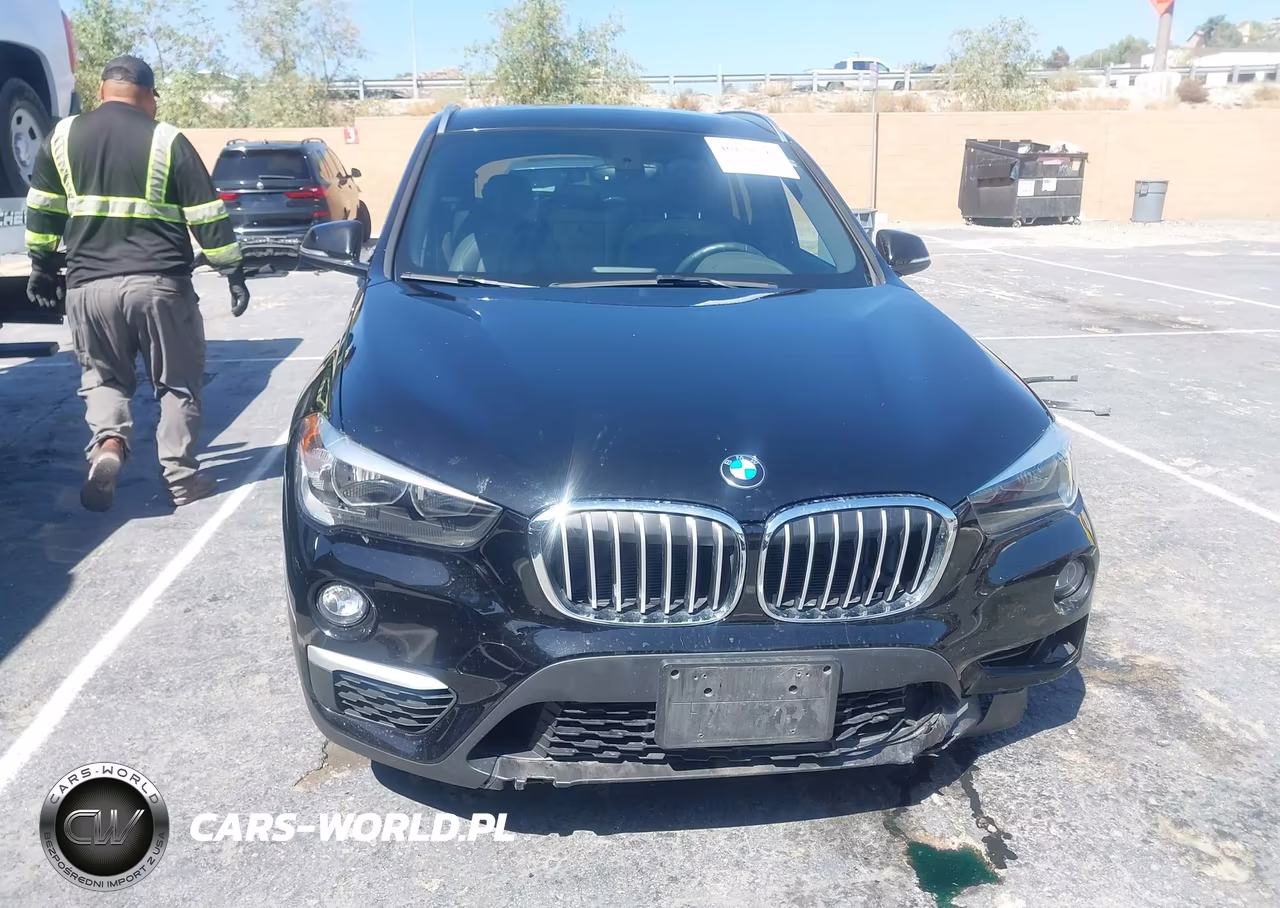 2018 BMW X1 Sdrive28I VIN:WBXHU7C31J5H41922 - 12