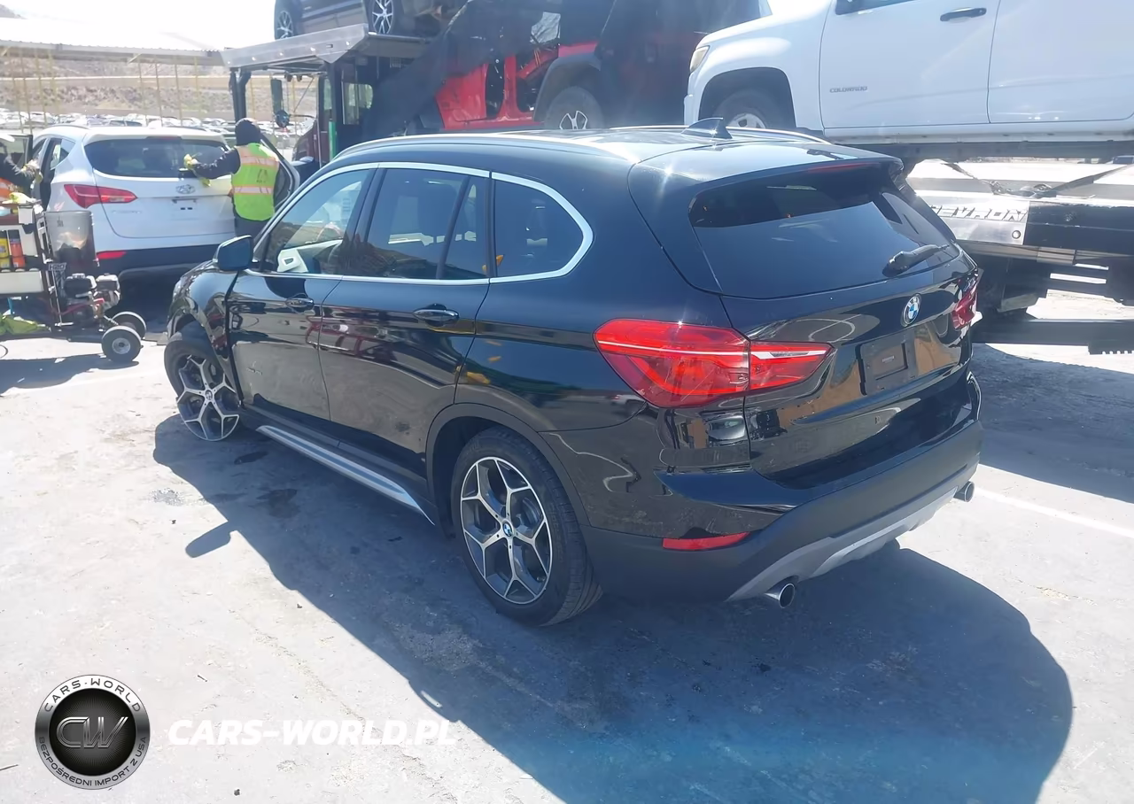 2018 BMW X1 Sdrive28I VIN:WBXHU7C31J5H41922 - 3