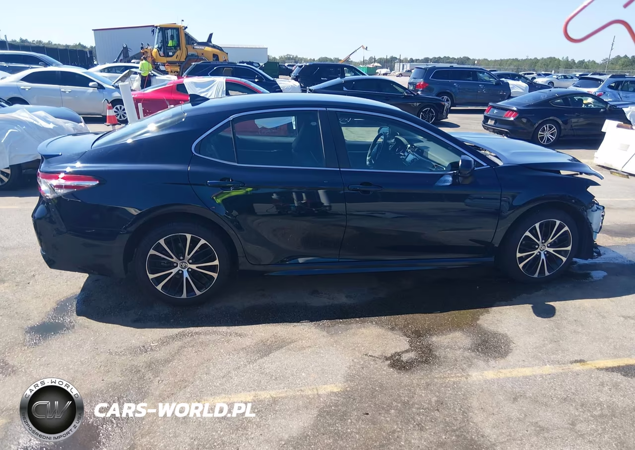 2020 Toyota Camry Se VIN:4T1G11AK7LU390038 - 14