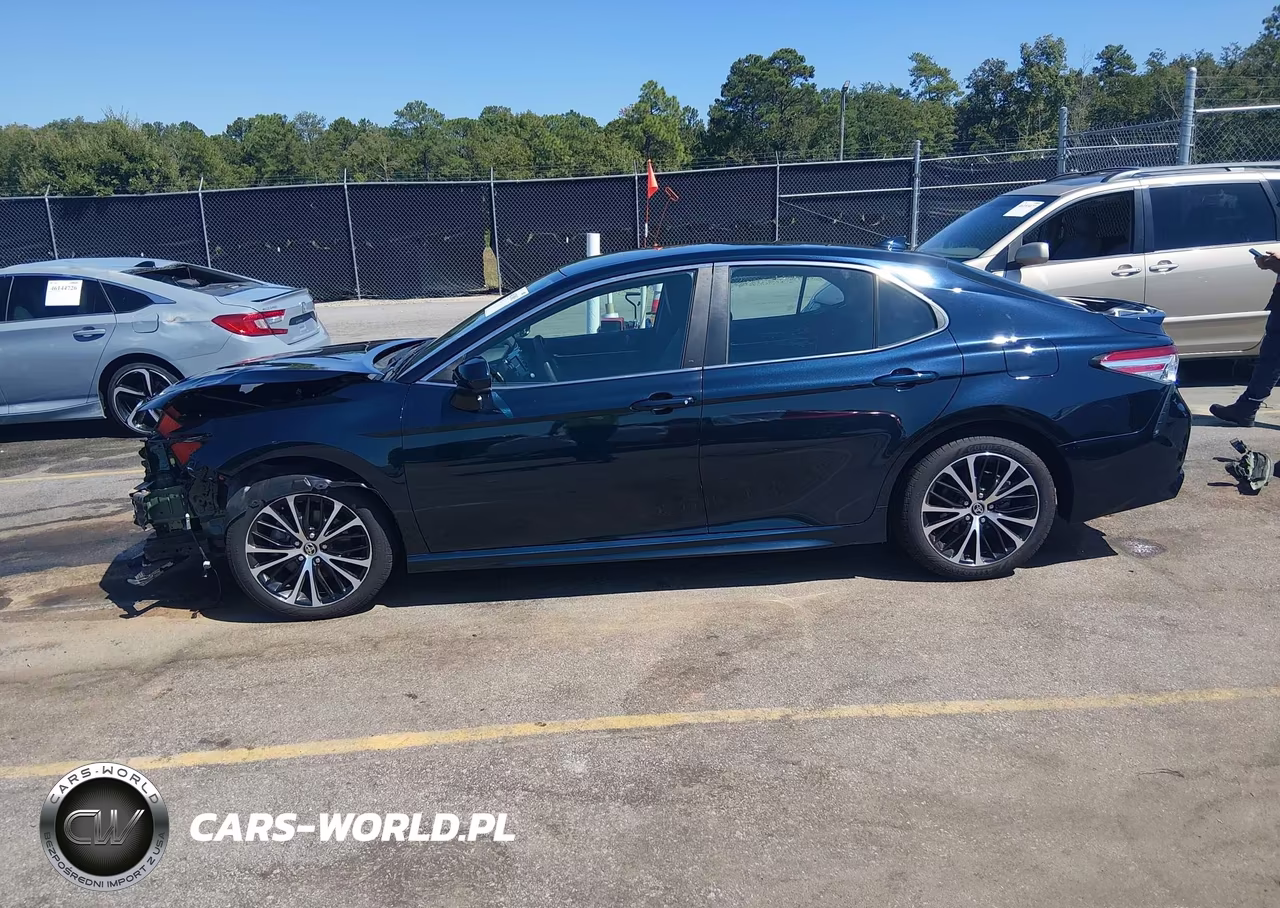 2020 Toyota Camry Se VIN:4T1G11AK7LU390038 - 15