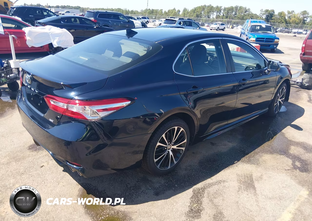 2020 Toyota Camry Se VIN:4T1G11AK7LU390038 - 4