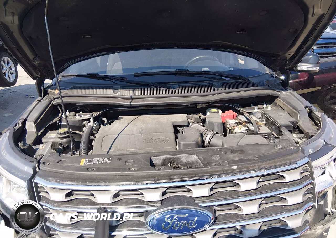 2017 Ford Explorer Xlt VIN:1FM5K7D83HGA37759 - 10