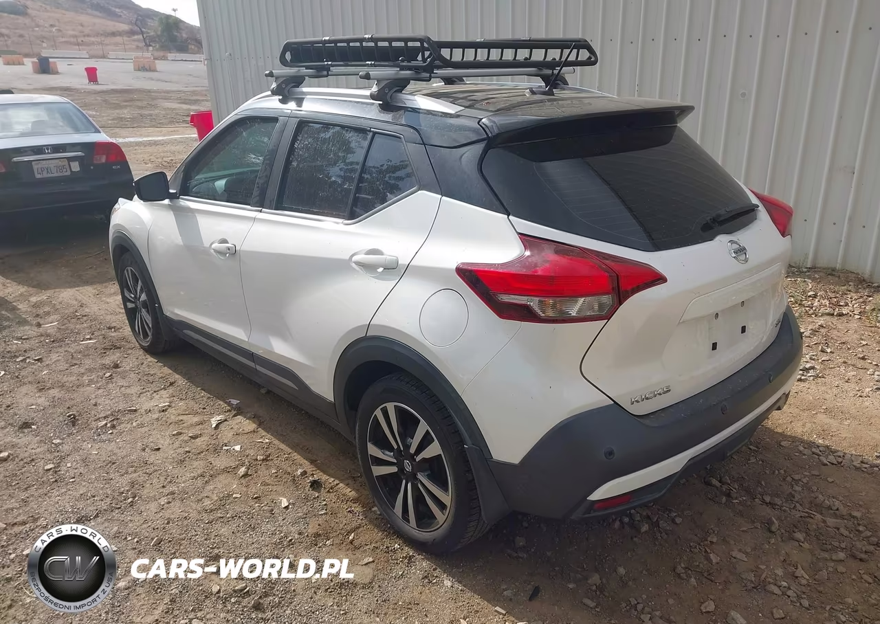 2020 Nissan Kicks Sr Xtronic Cvt VIN:3N1CP5DV3LL528542 - 3