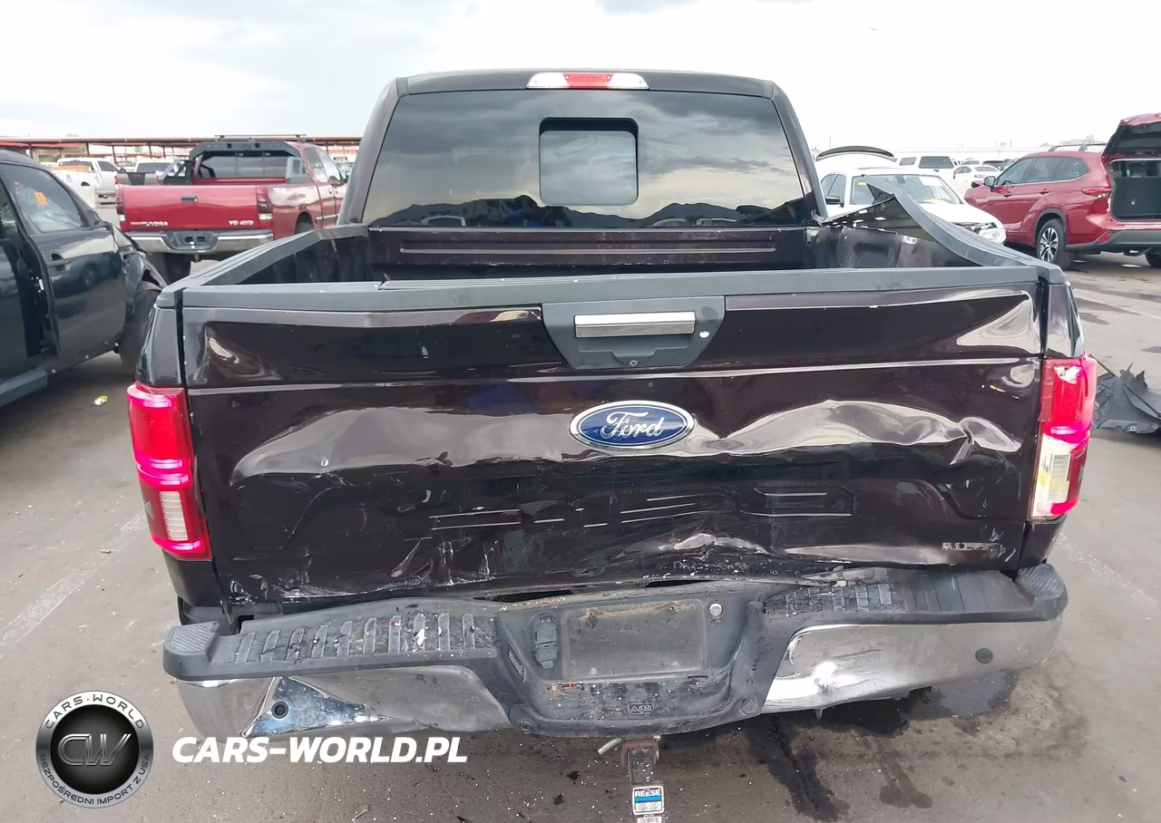 2018 Ford F-150 Xlt VIN:1FTEW1CG7JFA06833 - 17
