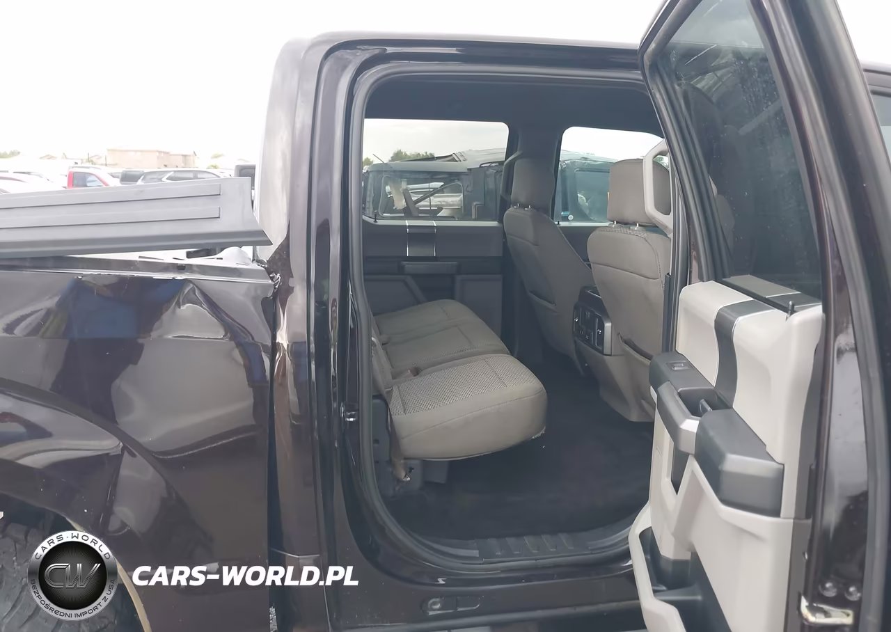 2018 Ford F-150 Xlt VIN:1FTEW1CG7JFA06833 - 8