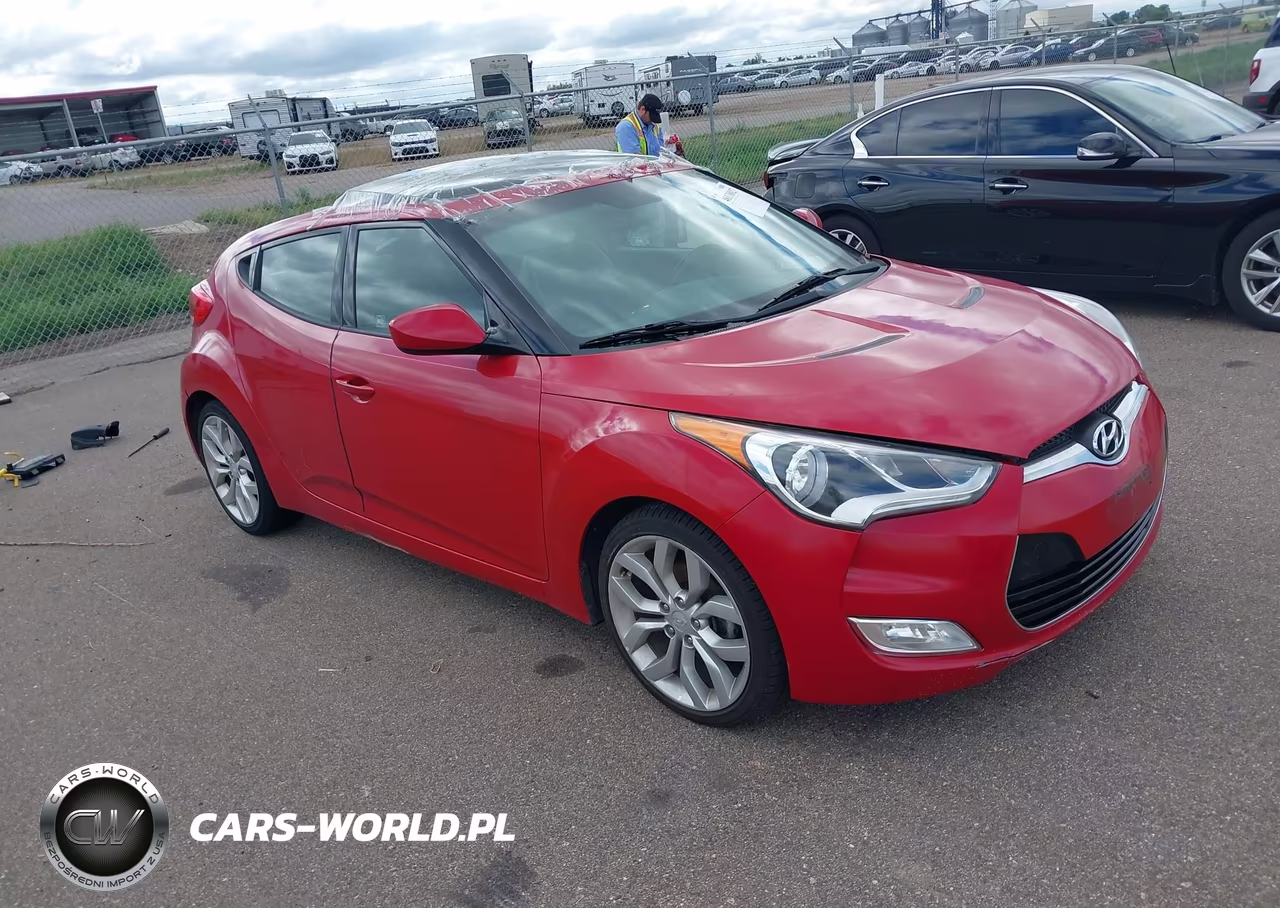 2015 Hyundai Veloster VIN:KMHTC6AD0FU238050 - 1
