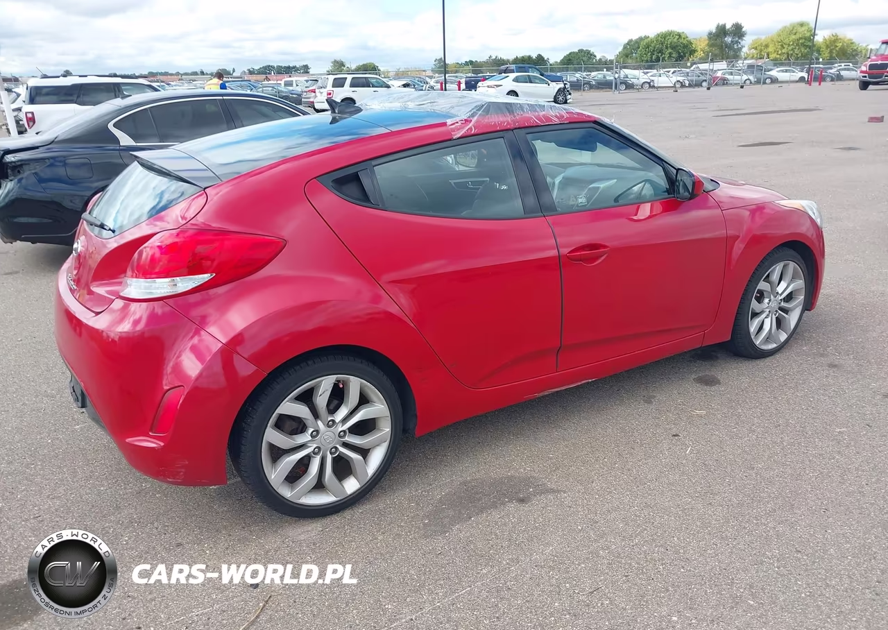 2015 Hyundai Veloster VIN:KMHTC6AD0FU238050 - 12