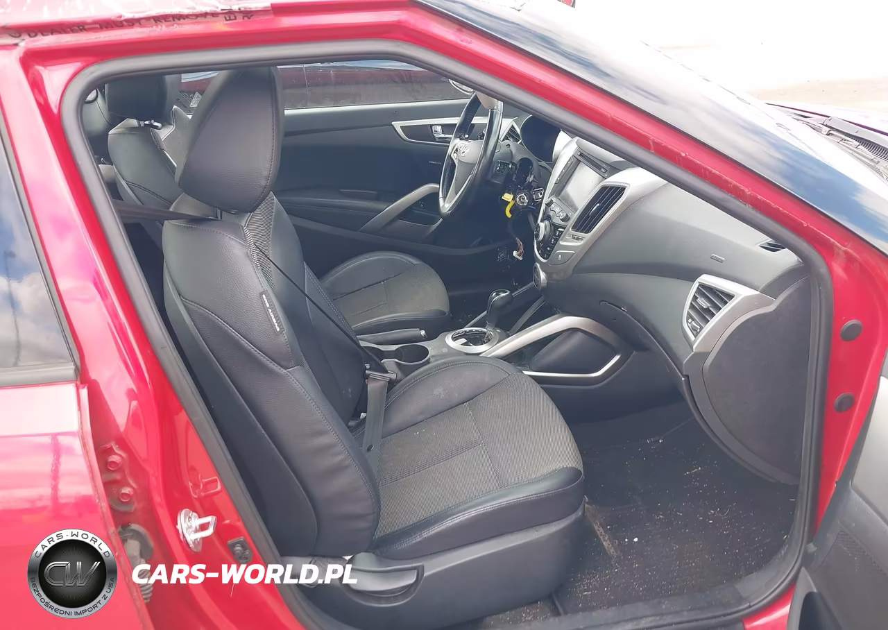 2015 Hyundai Veloster VIN:KMHTC6AD0FU238050 - 5