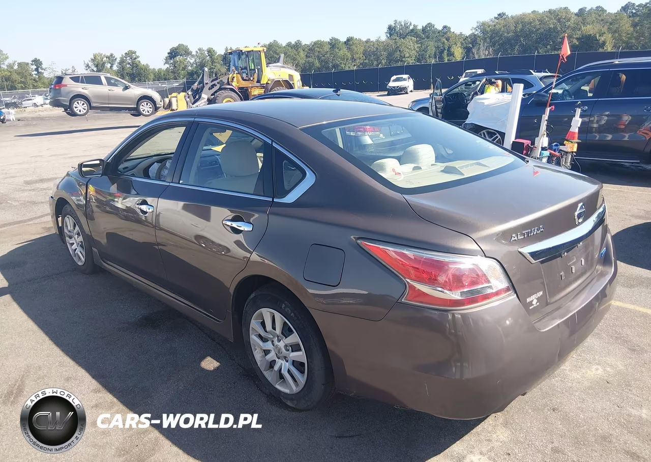 2014 Nissan Altima 2.5 S VIN:1N4AL3AP1EC315734 - 3