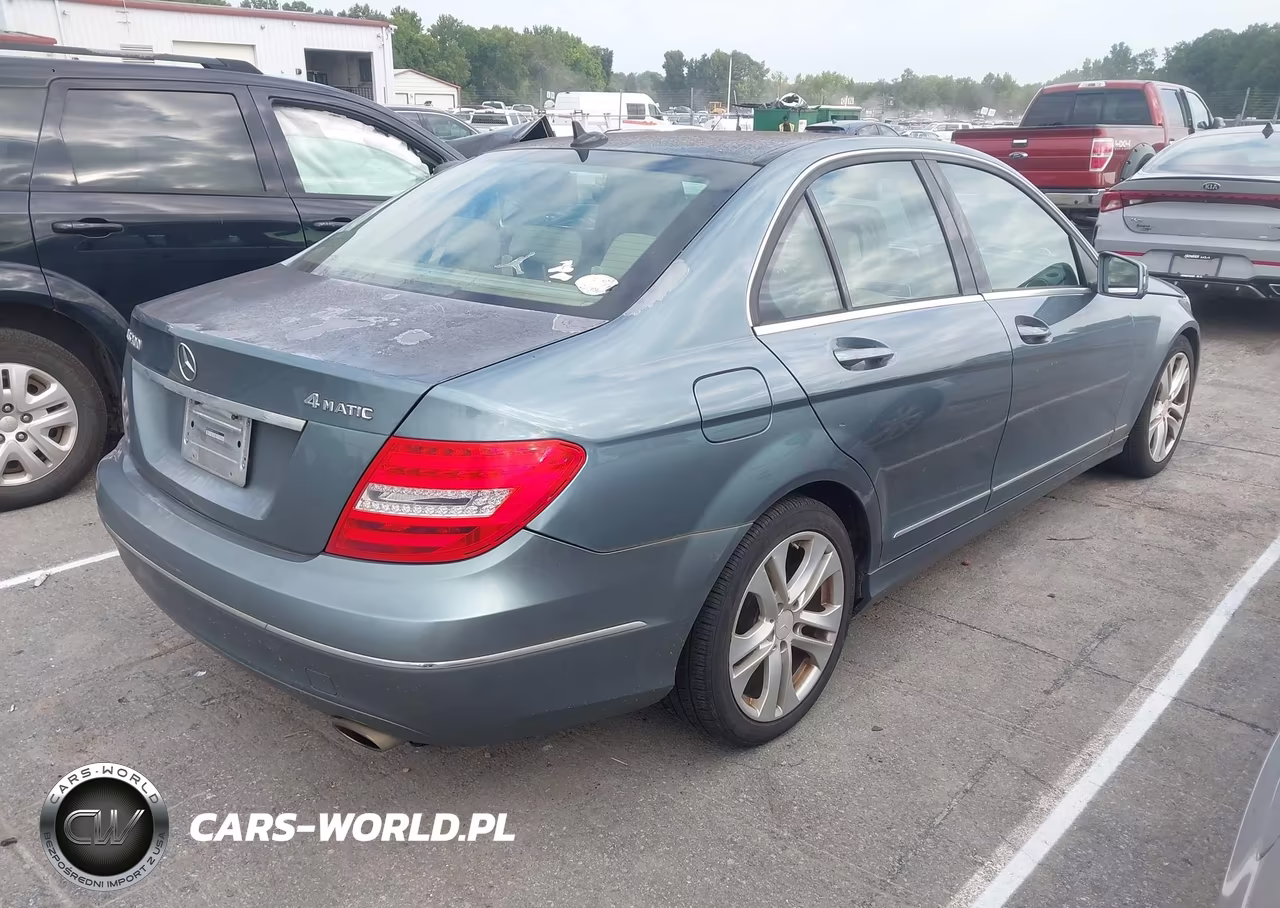 2012 Mercedes-Benz C 300 Luxury 4Matic VIN:WDDGF8BBXCF916718 - 4