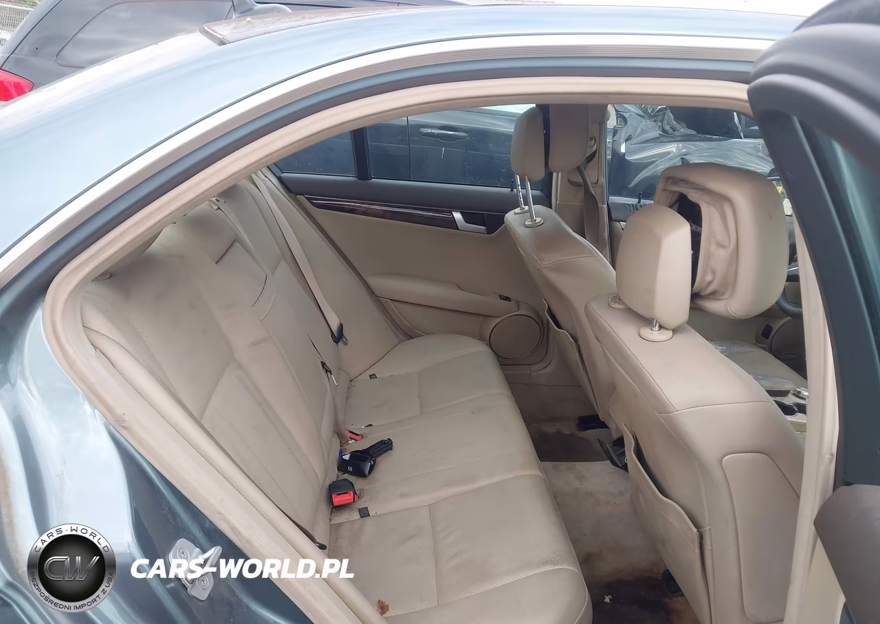 2012 Mercedes-Benz C 300 Luxury 4Matic VIN:WDDGF8BBXCF916718 - 8
