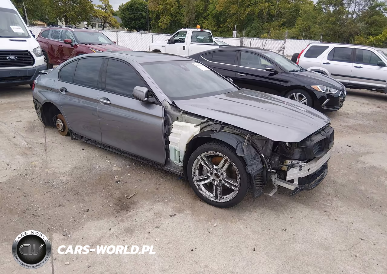 2013 BMW 550I – zdjęcie 1 z 17