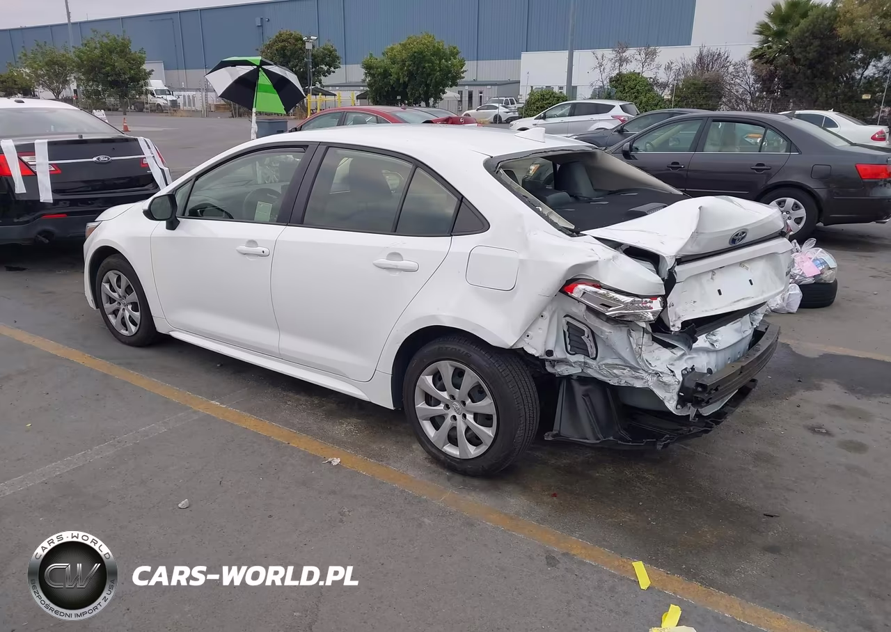 2024 Toyota Corolla Le-Se-Xle-Night Shade VIN:JTDBCMFE4R3066802 - 3