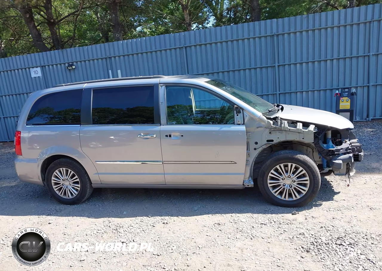 2014 Chrysler Town & Country Touring-L VIN:2C4RC1CG8ER237698 - 13