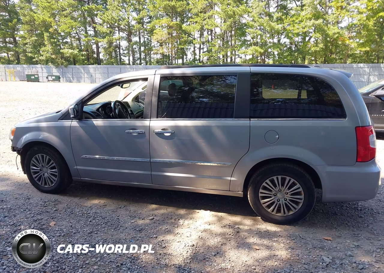 2014 Chrysler Town & Country Touring-L VIN:2C4RC1CG8ER237698 - 14