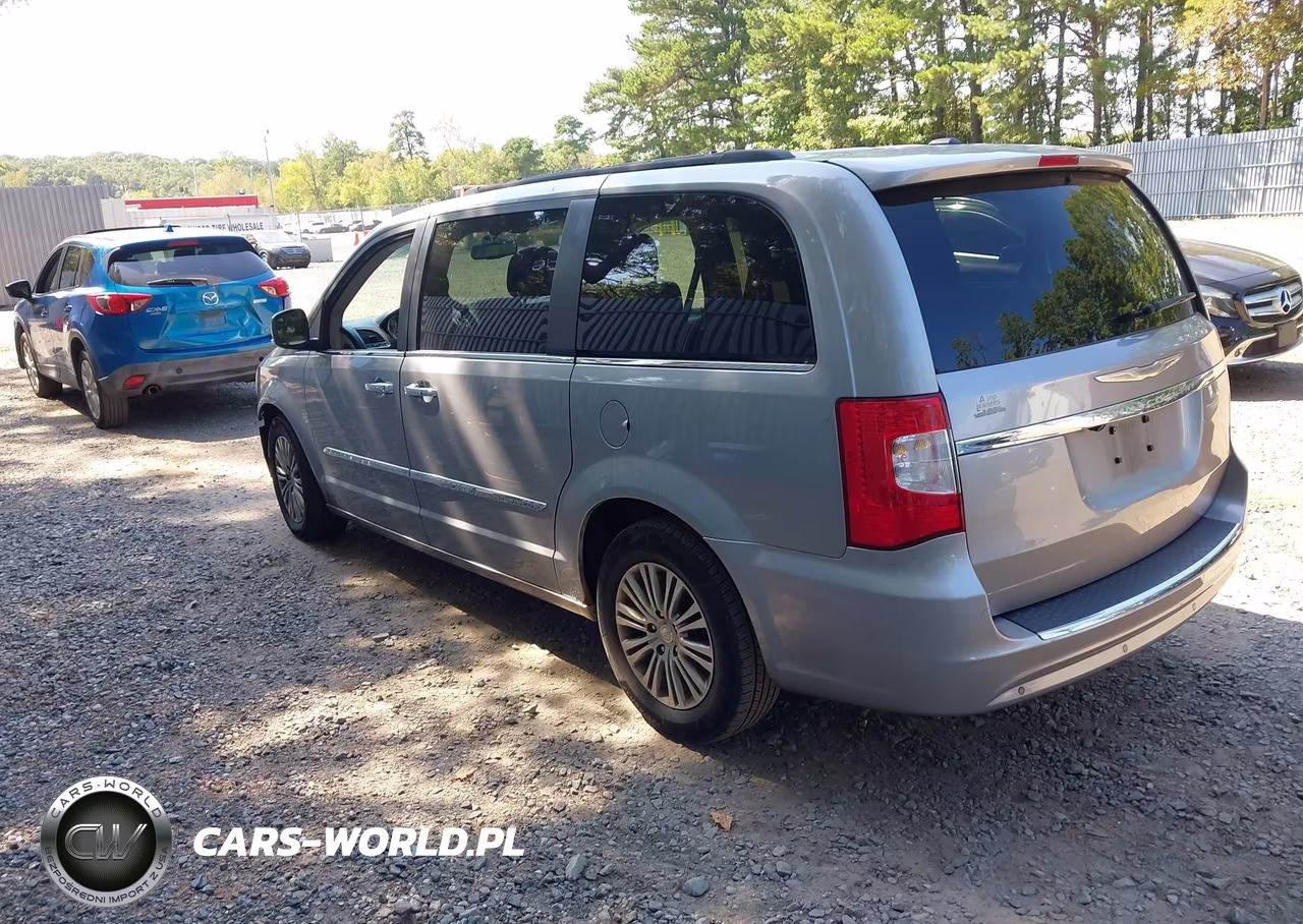 2014 Chrysler Town & Country Touring-L VIN:2C4RC1CG8ER237698 - 3