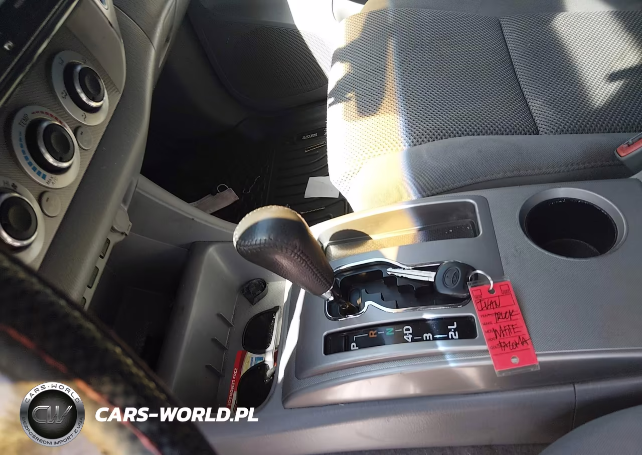 2009 Toyota Tacoma Base V6 VIN:3TMLU42N99M029623 - 11