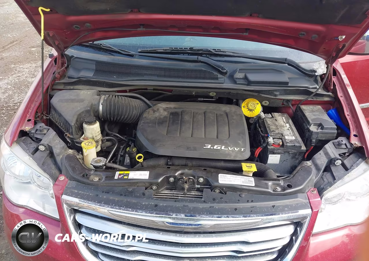 2016 Chrysler Town & Country Touring VIN:2C4RC1BG1GR293745 - 10