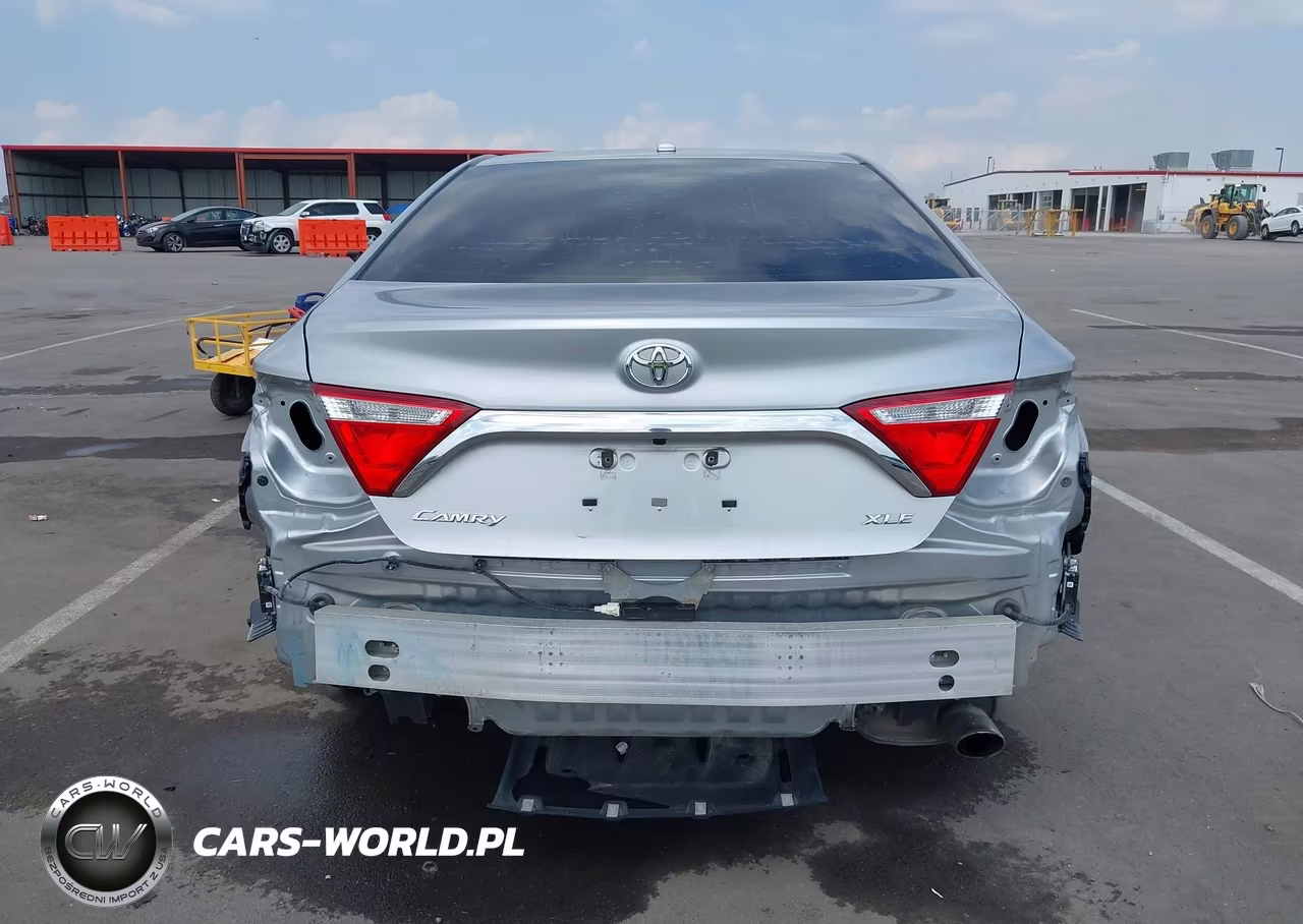 2016 Toyota Camry Xle VIN:4T1BF1FK0GU554837 - 16