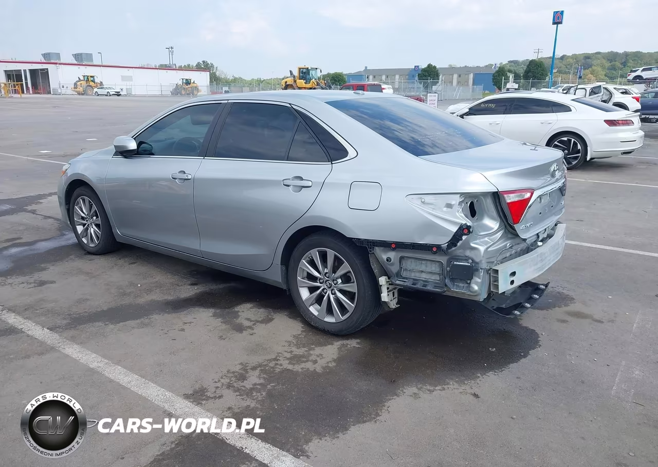 2016 Toyota Camry Xle VIN:4T1BF1FK0GU554837 - 3