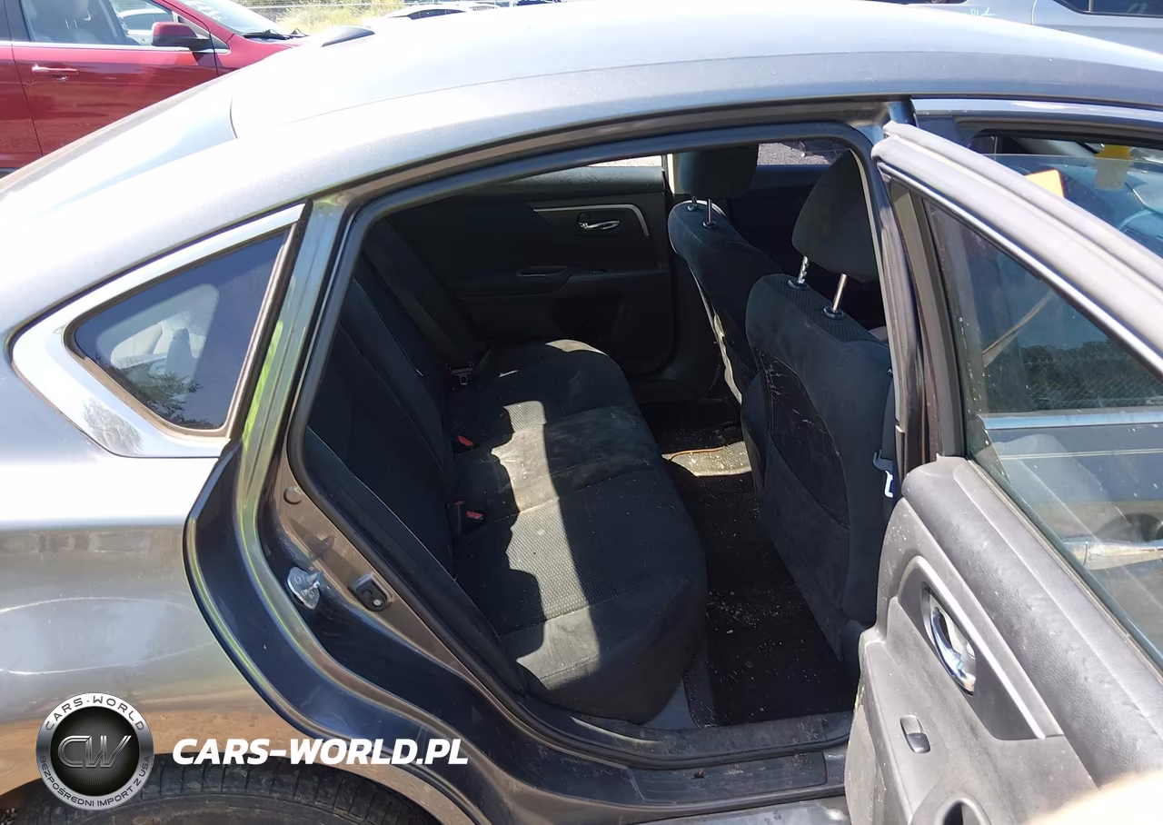 2015 Nissan Altima 2.5 S VIN:1N4AL3AP4FN342481 - 8