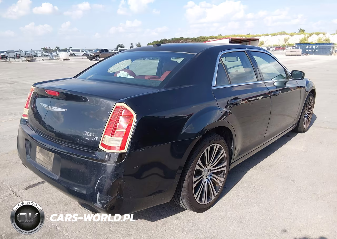 2013 Chrysler 300 300S VIN:2C3CCABG7DH708286 - 4