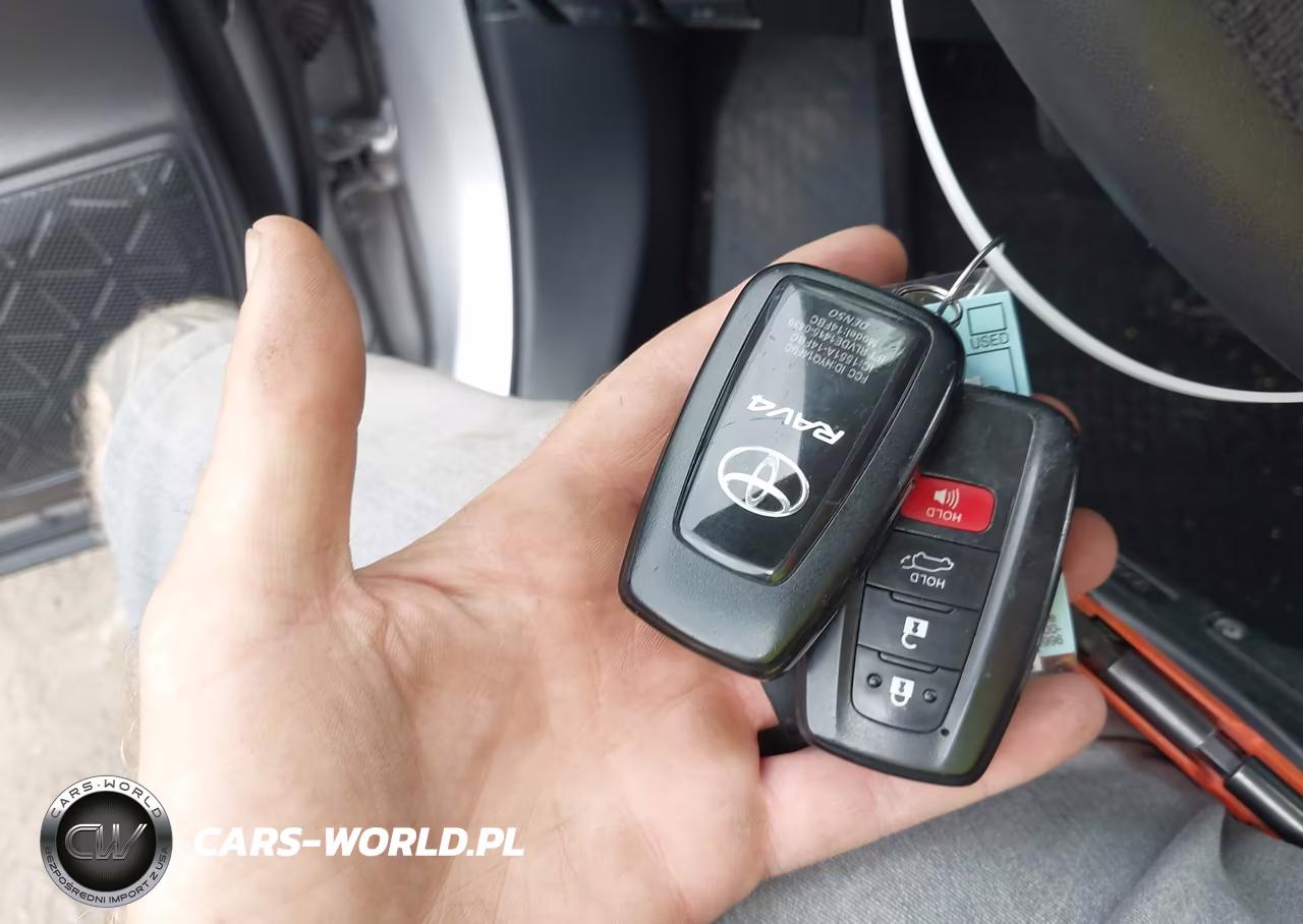 2020 Toyota Rav4 Xle Premium VIN:JTMA1RFV5LD047756 - 11