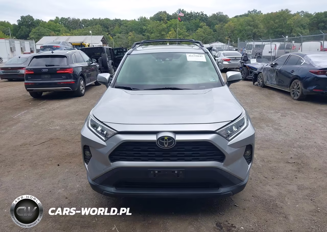 2020 Toyota Rav4 Xle Premium VIN:JTMA1RFV5LD047756 - 12