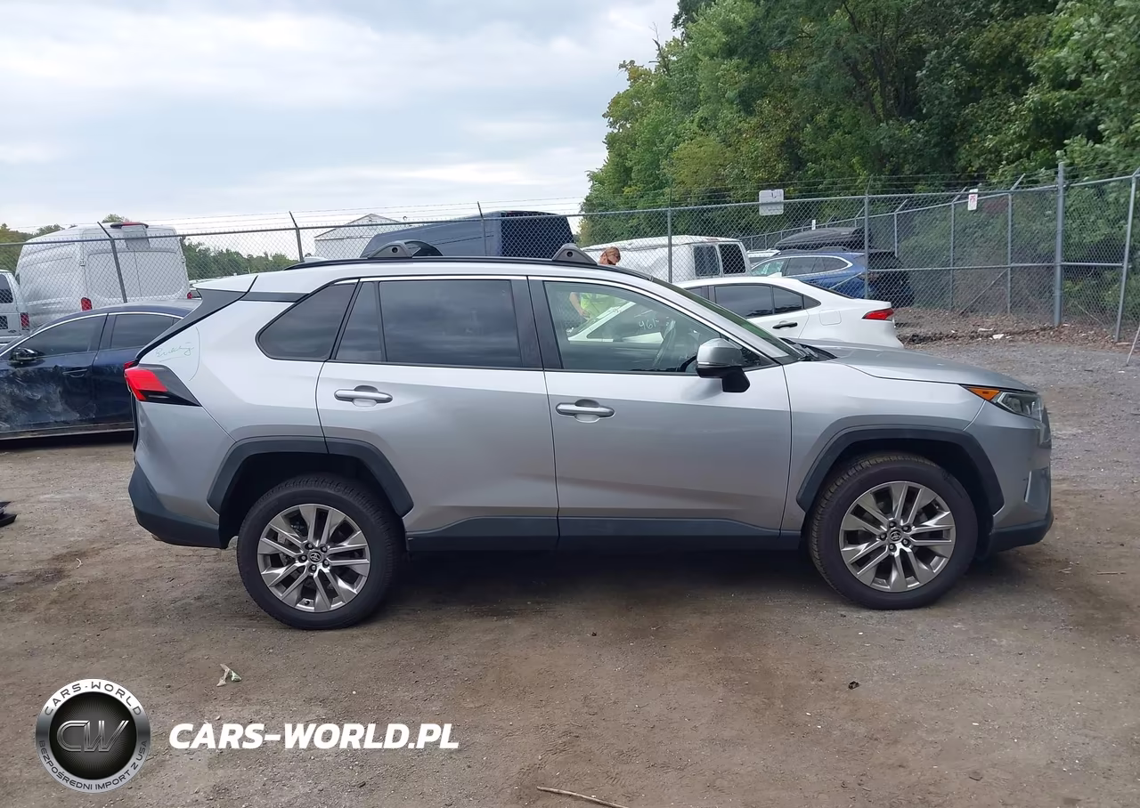 2020 Toyota Rav4 Xle Premium VIN:JTMA1RFV5LD047756 - 13