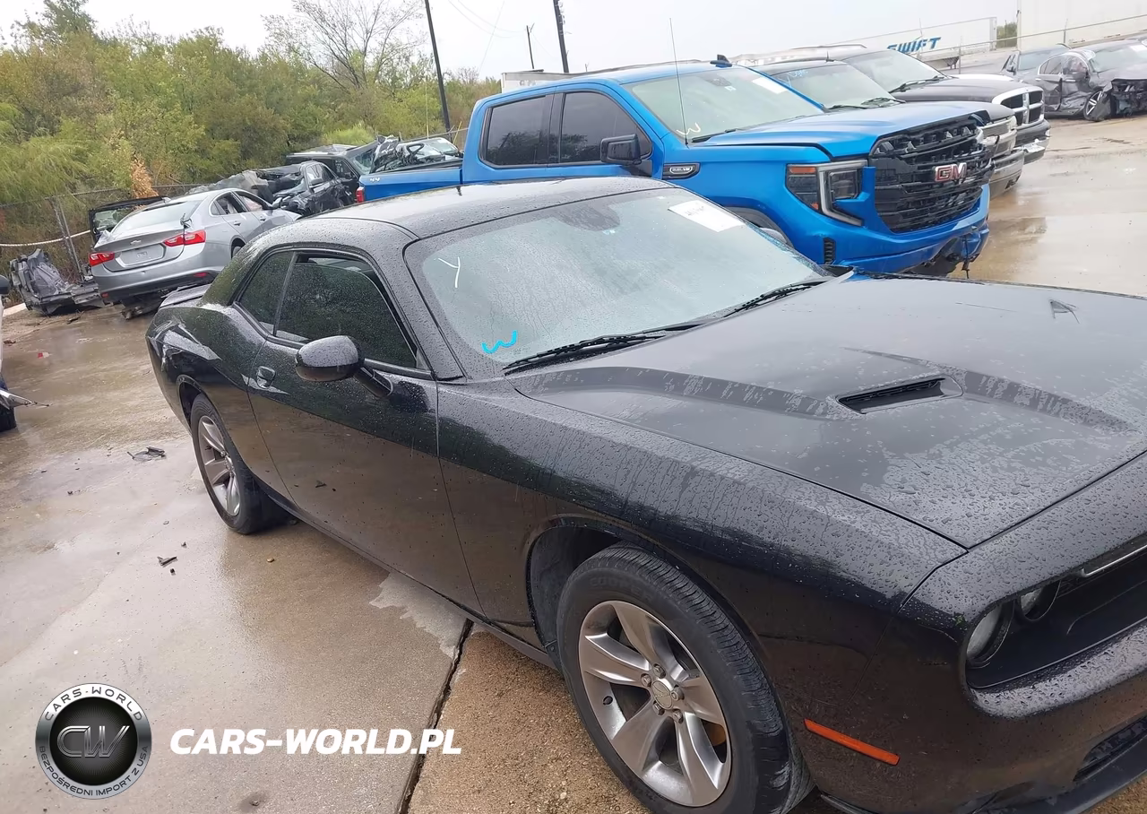 2018 Dodge Challenger Sxt VIN:2C3CDZAG0JH271997 - 13
