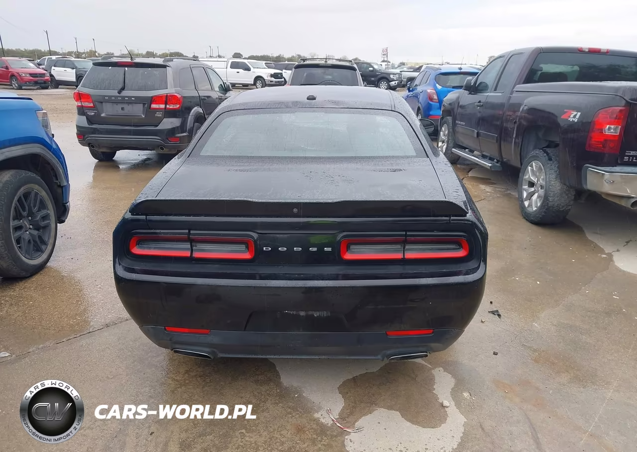 2018 Dodge Challenger Sxt VIN:2C3CDZAG0JH271997 - 16