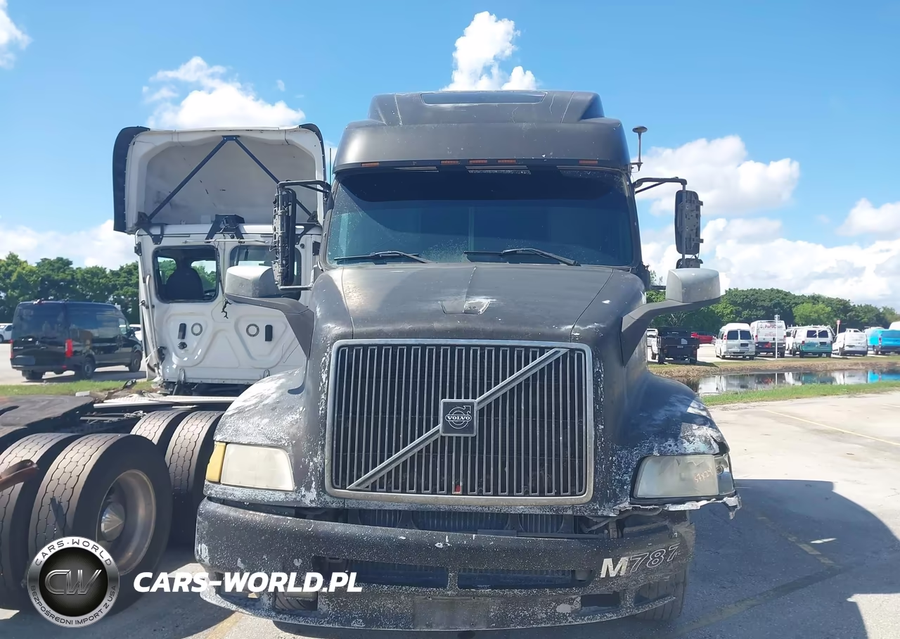 1999 Volvo Vn VIN:4VG7DARJ7XN769345 - 15