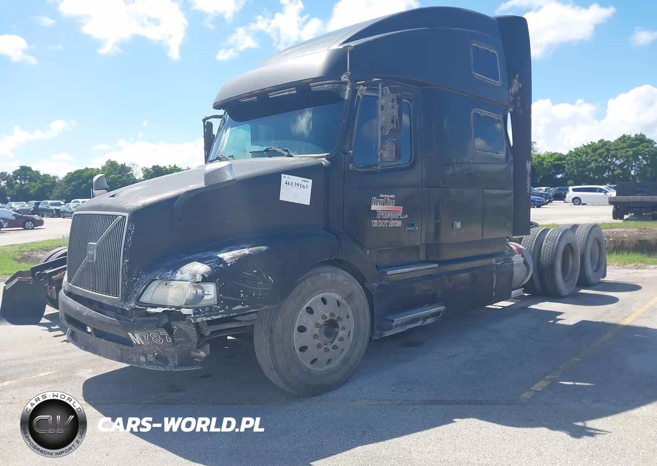 1999 Volvo Vn VIN:4VG7DARJ7XN769345 - 2