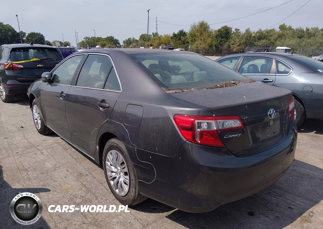 2014 Toyota Camry Le VIN:4T4BF1FK2ER368476 - 3