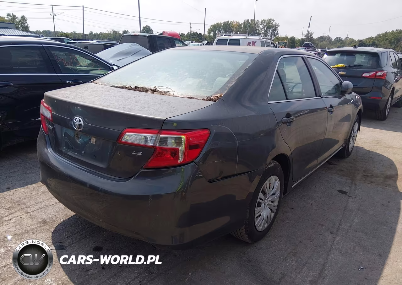2014 Toyota Camry Le VIN:4T4BF1FK2ER368476 - 4
