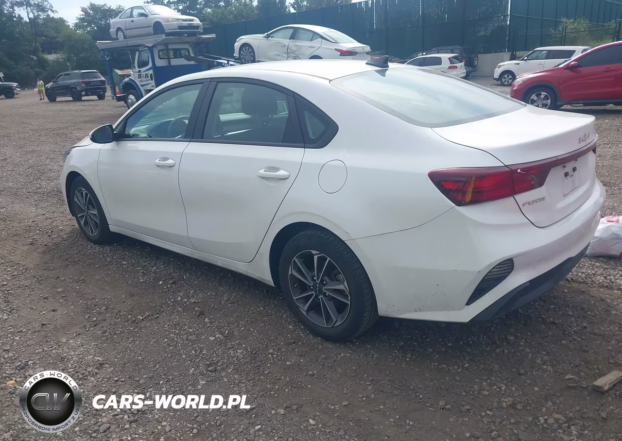 2024 Kia Forte Lxs VIN:3KPF24AD6RE774593 - 3
