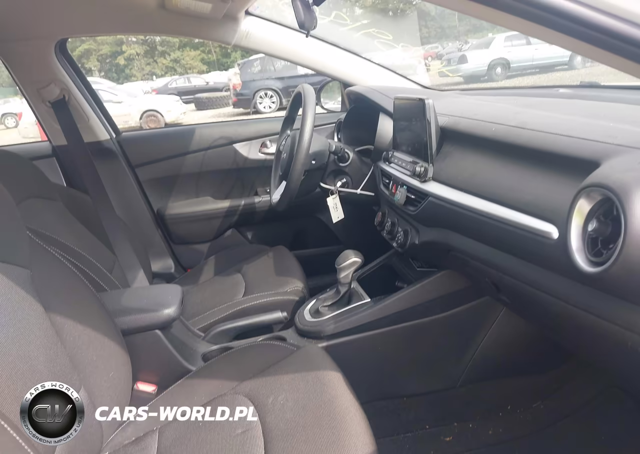 2024 Kia Forte Lxs VIN:3KPF24AD6RE774593 - 5